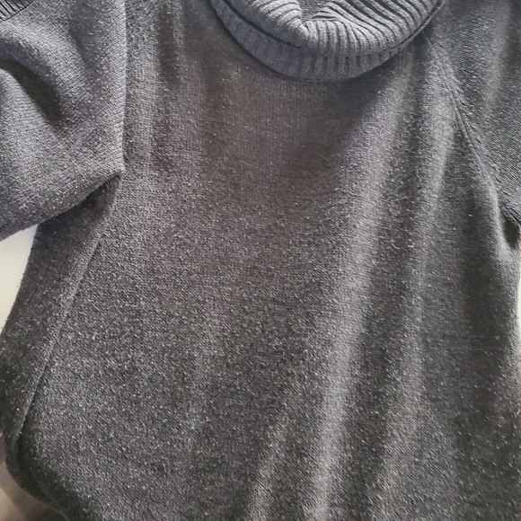 Worthington Cowl Neck Short Sleeved Gray Sweater - Picture 14 of 14